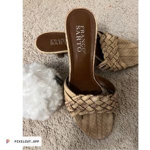 Women sandals